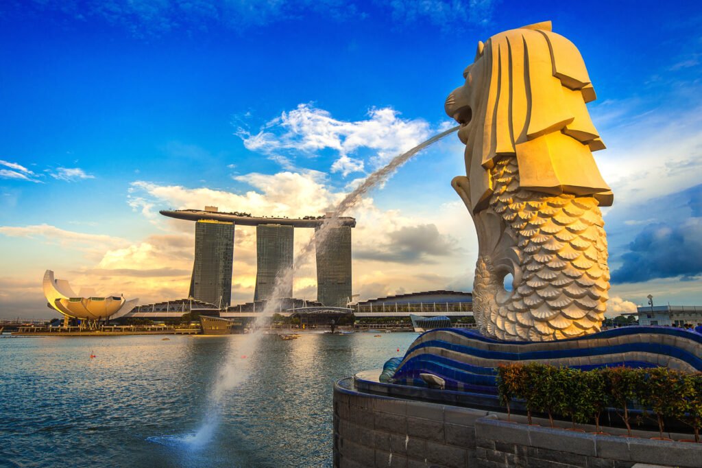 singapore aug 9 ,2017 : merlion statue and cityscape in singap